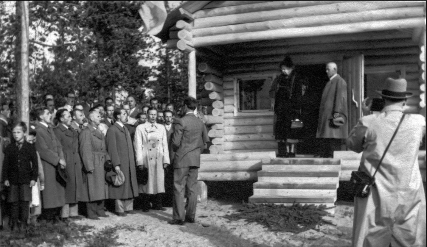 Roosevelt at cabin
