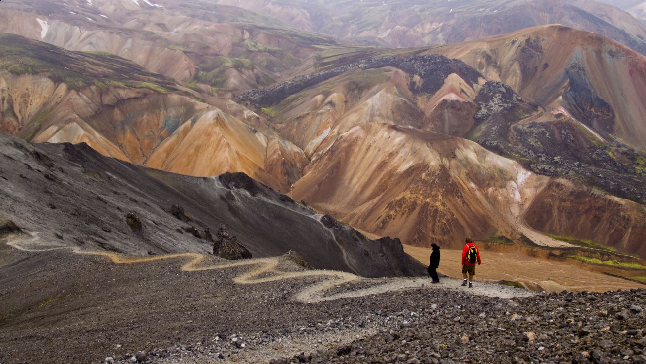 Iceland starting to miss "overtourism"  